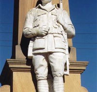 Beaudesert War Memorial - Rent Accommodation