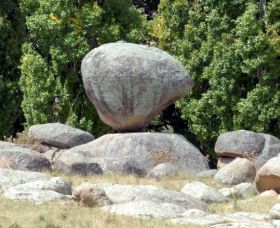 Balancing Rock - Rent Accommodation 0