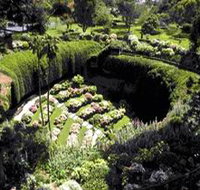Umpherston Sinkhole - Rent Accommodation