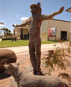 Meandarra ANZAC Memorial Museum - Rent Accommodation 1