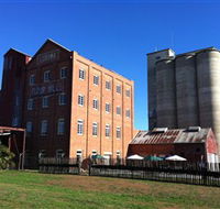 Corowa Whisky and Chocolate - Rent Accommodation