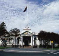 Museum of The Riverina - Historic Council Chambers Site - Rent Accommodation