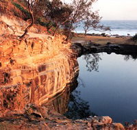 Angourie Blue Pool - Rent Accommodation