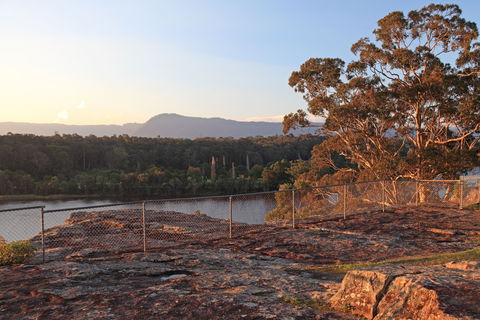 Hanging Rock - Rent Accommodation 1