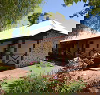 Morby Cottage - Rent Accommodation