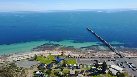 Port Hughes Foreshore, Port Hughes - Rent Accommodation 2