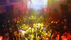 Q Bar - Rent Accommodation 2
