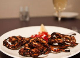 Orexi Greek Mediterranean Restaurant - Rent Accommodation 3