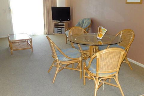 Aqualuna Beach Resort - Rent Accommodation 5