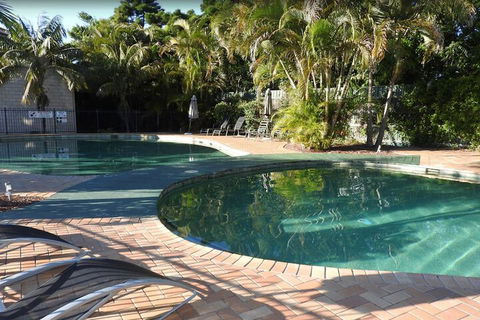 Aqualuna Beach Resort - Rent Accommodation 4