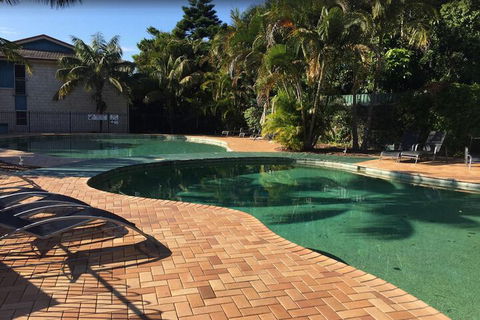 Aqualuna Beach Resort - Rent Accommodation 3
