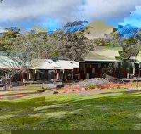 D'Altons Studios - Rent Accommodation