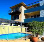 Caribbean Motel - Rent Accommodation