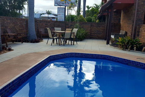 Royal Palms Motor Inn - Rent Accommodation 5