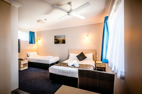 Park Beach Resort Motel - Rent Accommodation 7