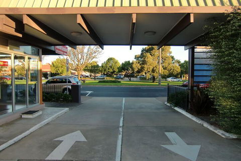 Bairnsdale Kansas City Motel - Rent Accommodation 1
