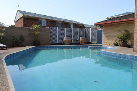 Toreador Motel - Rent Accommodation 2