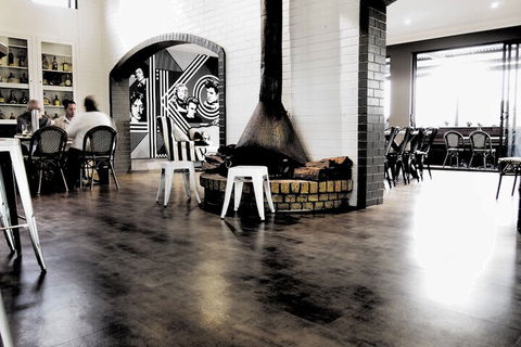 Hotel Gracelands - Rent Accommodation 4