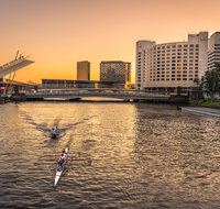 Crowne Plaza Melbourne an IHG Hotel - Rent Accommodation