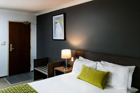 Best Western Plus Ambassador Orange - Rent Accommodation 6