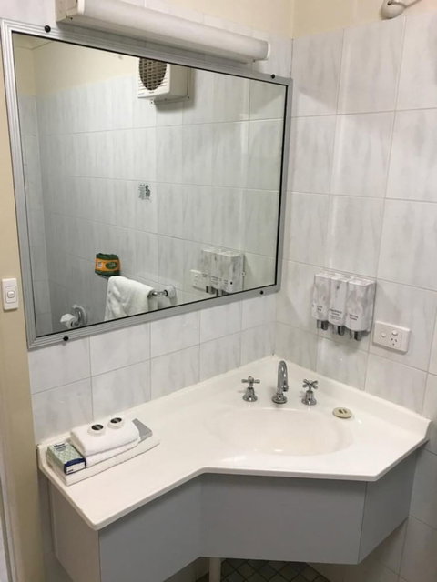 Orange Motor Lodge - Rent Accommodation 5