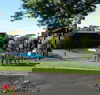 Mitchell on Main Motel  Apartments - Rent Accommodation