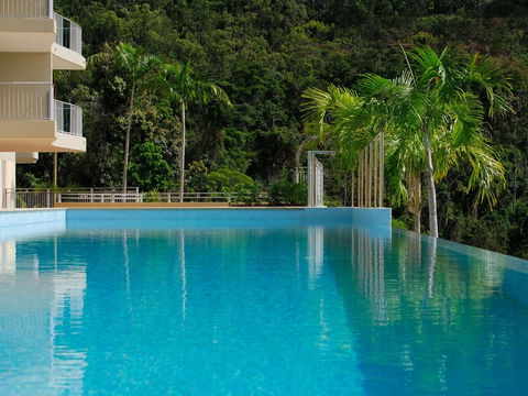Azure Sea Whitsunday Resort - Rent Accommodation 0