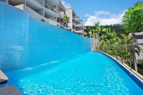 Azure Sea Whitsunday Resort - Rent Accommodation 1