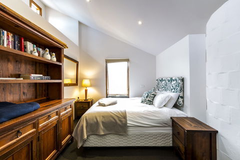 Alpine Woodsmoke - Rent Accommodation 6
