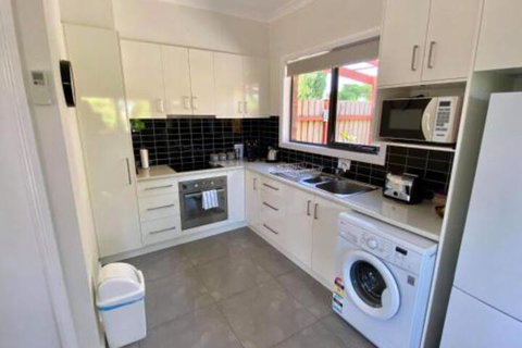 Jacaranda Wey B & B - Rent Accommodation 4