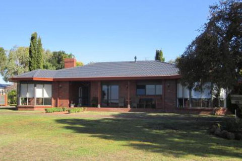 Jacaranda Wey B & B - Rent Accommodation 0