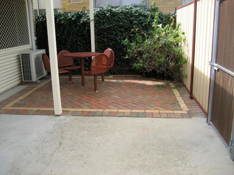 Bloomsbury Cottage - Rent Accommodation 2