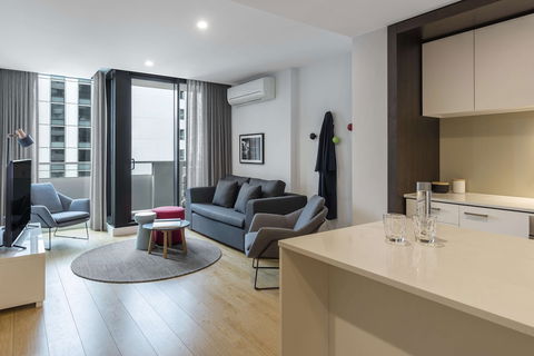 Oaks Melbourne Southbank Suites - Rent Accommodation 4