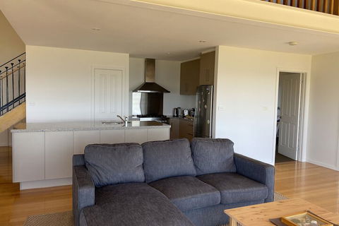 Convict Beach House - Rent Accommodation 7