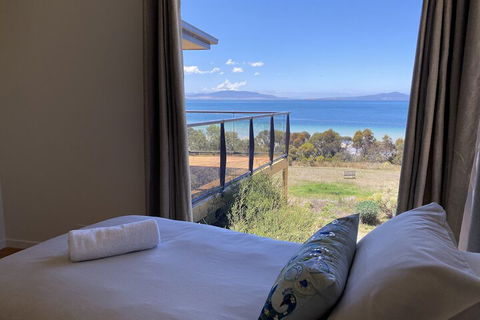Convict Beach House - Rent Accommodation 5