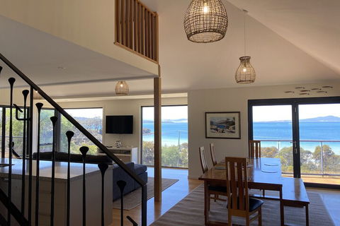 Convict Beach House - Rent Accommodation 4