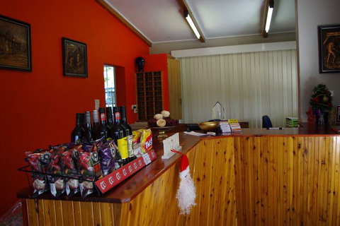 Copper City Motel - Rent Accommodation 6