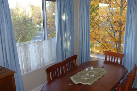 A Colourcity Apartments - Rent Accommodation 7