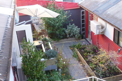 A Colourcity Apartments - Rent Accommodation 1
