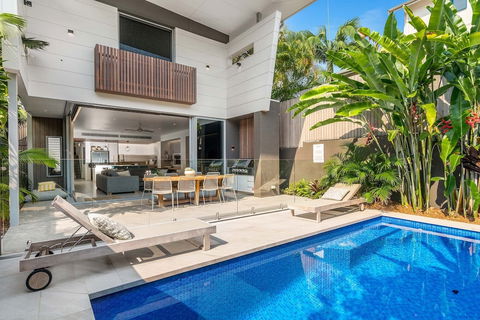 A PERFECT STAY - KoKo's Beach Houses 1 And 2 - Rent Accommodation 6