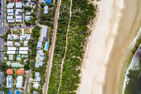 A PERFECT STAY - KoKo's Beach Houses 1 And 2 - Rent Accommodation 4