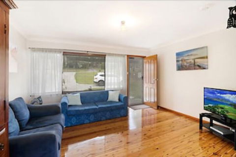 Budgewoi Cottage - Rent Accommodation 4