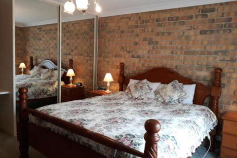 Acacia Apartments - Rent Accommodation 2