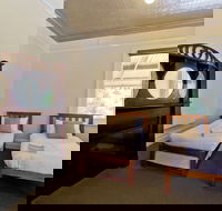 Deloraine Hotel - Rent Accommodation