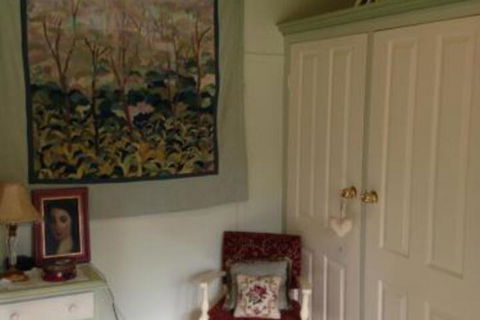Cockatoo Cottage - Rent Accommodation 5