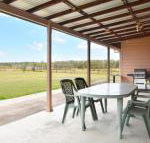 Grasmere Estate Homestead hear the Lions roar from nearby Hunter Valley Zoo - Rent Accommodation