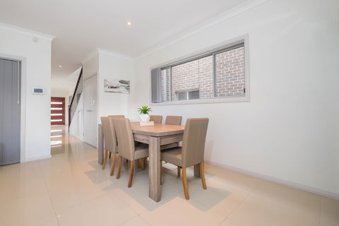 Auspan Guest House - Rent Accommodation 4