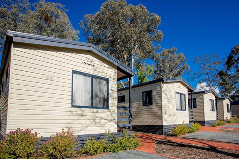 Albury Gardens Tourist Park - Rent Accommodation 1