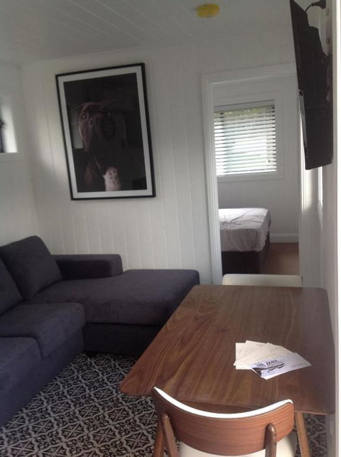 Hideaway Holiday Apartments - Rent Accommodation 1