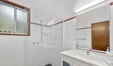 Siesta By The Sea - Rent Accommodation 2